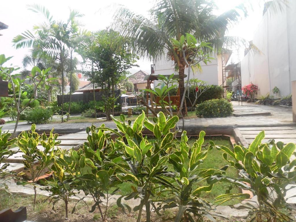 Melati Resort & Hotel Kuta  Buitenkant foto